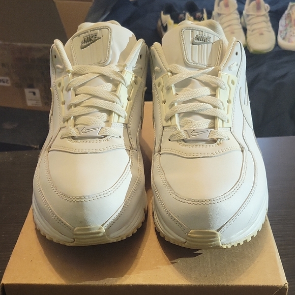 Nike Air Max Limited Rare Triple White (2014) Mens 11.5 EUC - Picture 4 of 10